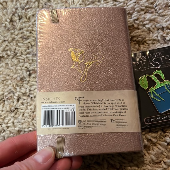 BNWT exclusive Lootcrate Fantastic Beasts and Where to Find Them collector’s set - Picture 5 of 7